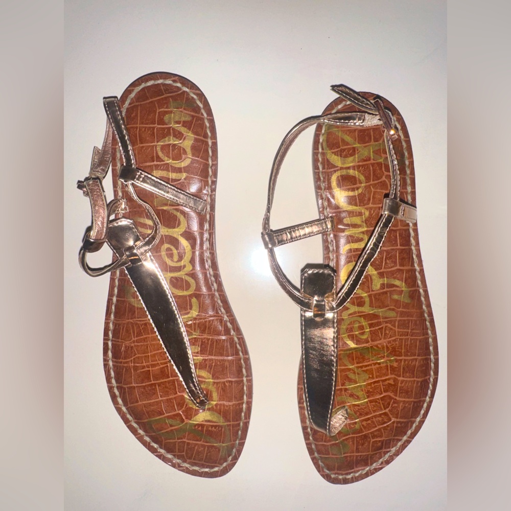Sam Edelman Gigi Thong Sandal in Rose Gold